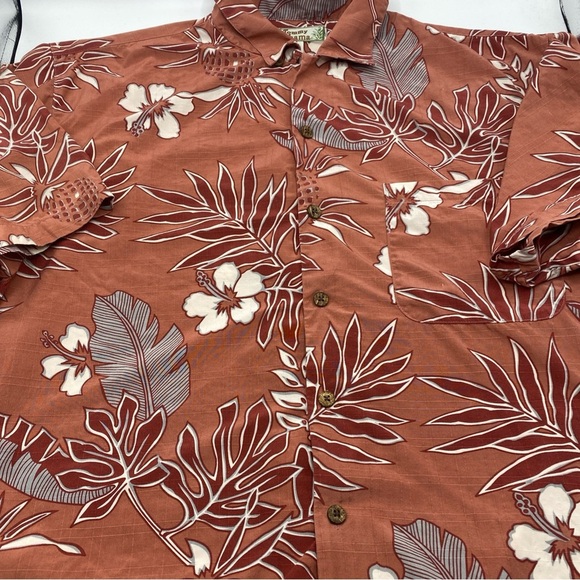 Tommy Bahama Hawaiian Shirt 100% Silk Hibiscus Tropical Floral Wooden Button LG - Picture 5 of 6